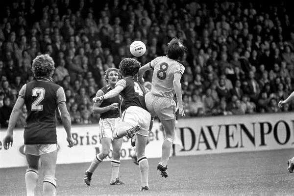 Football Division 1. Aston Villa 0 v. Everton 2. September 1980 LF04-26-026