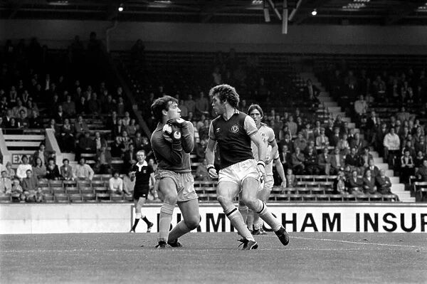 Football Division 1. Aston Villa 0 v. Everton 2. September 1980 LF04-26-014