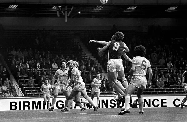 Football Division 1. Aston Villa 0 v. Everton 2. September 1980 LF04-26-024