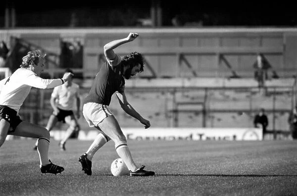 Football Division 1. Aston Villa 3 v. Tottenham Hotspur 0. October 1980 LF04-43-008