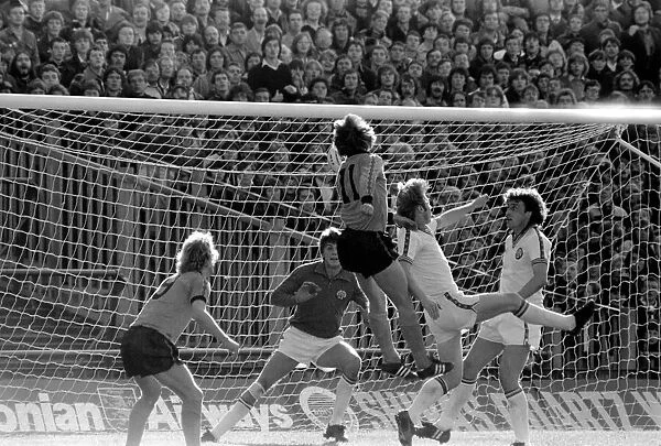 Football Division 1. Aston Villa 3 v. Tottenham Hotspur 0. October 1980 LF04-43-034