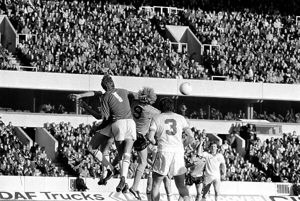 Football Division 1. Aston Villa 3 v. Tottenham Hotspur 0. October 1980 LF04-43-042