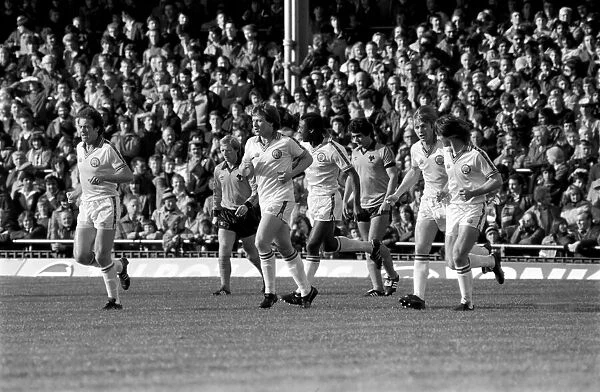 Football Division 1. Aston Villa 3 v. Tottenham Hotspur 0. October 1980 LF04-43-013