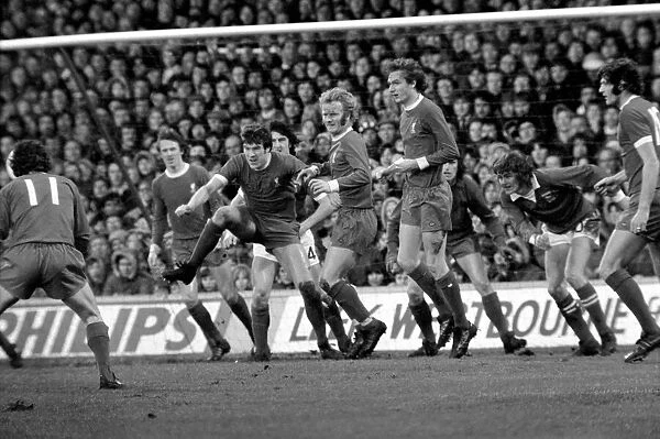 Football: F. A. Cup. Ipswich F. C. v. Liverpool F. C. January 1975 75-00478-002