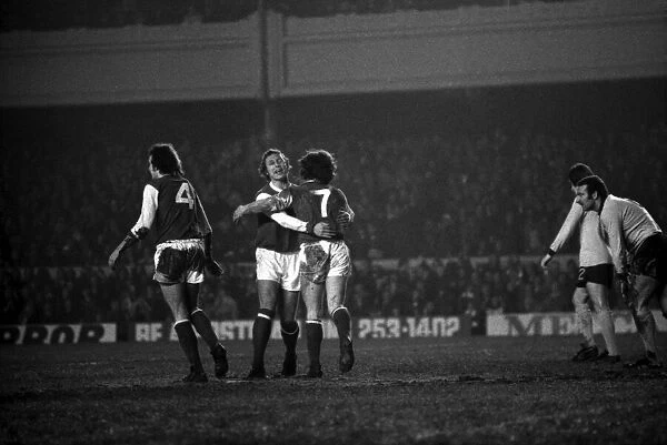 Football. F. A. Cup replay. Arsenal F. C. vs. Coventry City F. C. January 1975 75-00560-008