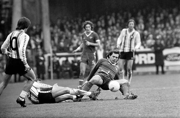 Football: F. A. Cup: Southampton (1) v. Chelsea (1). January 1977 77-00108