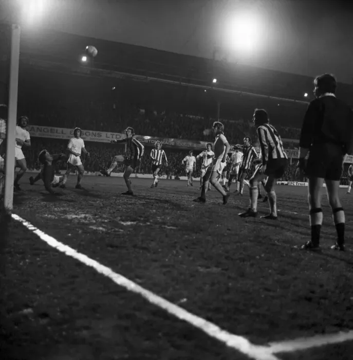Framed Print : Football: F. A. Cup: Southampton F. C. vs. West Ham F. C. Keith Coleman (West Ham Framed Print : Football: F. A. Cup: Southampton F. C. vs. West Ham F. C. Keith Coleman (West Ham