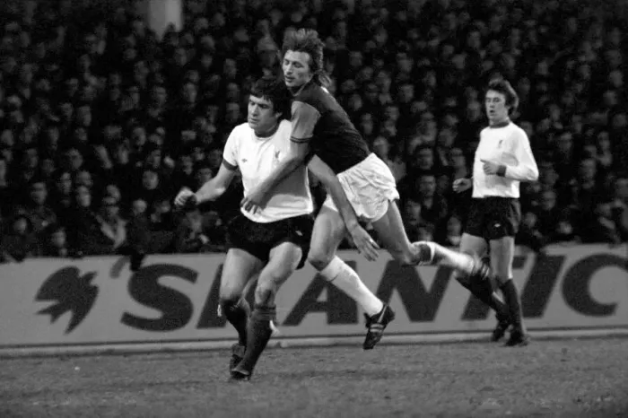 Framed Print : Football: F. A. Cup: West Ham F. C. (0) vs. Liverpool F. C. (2). January 1976 76-00045-064 Framed Print : Football: F. A. Cup: West Ham F. C. (0) vs. Liverpool F. C. (2). January 1976 76-00045-064