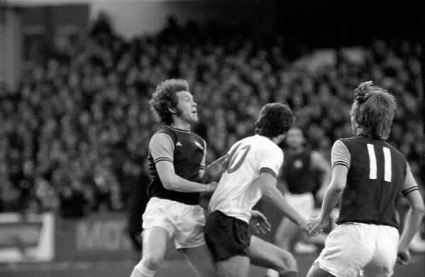 Football: F. A. Cup: West Ham F. C. (0) vs. Liverpool F. C. (2). January 1976 76-00045-052