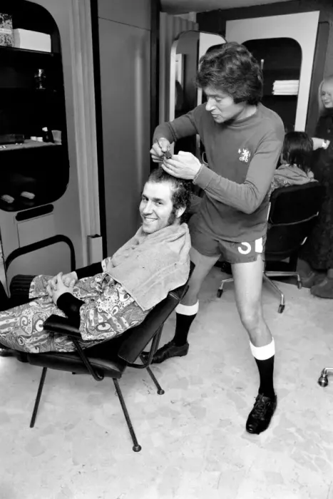 Framed Print : Football fan Vidal Sassoon made a solemn promise that if Chelsea reached the final of