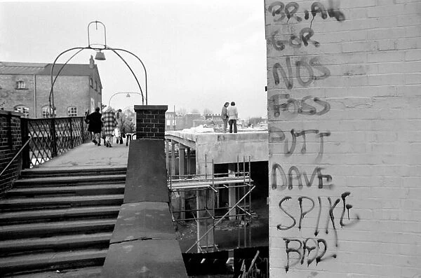 Football Graffiti. February 1975 75-01054-005