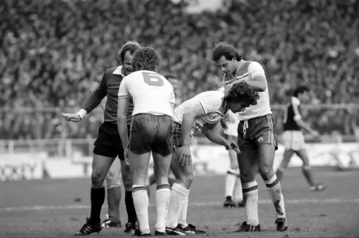 Framed Print : Football Home Internationals 1980  /  81 Season England v Scotland, Wembley
