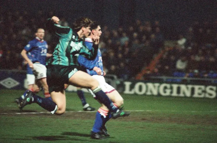 Framed Print : Football League Division 1 match, Oldham 1 - 0 Middlesbrough. 5th April 1995 Framed Print : Football League Division 1 match, Oldham 1 - 0 Middlesbrough. 5th April 1995