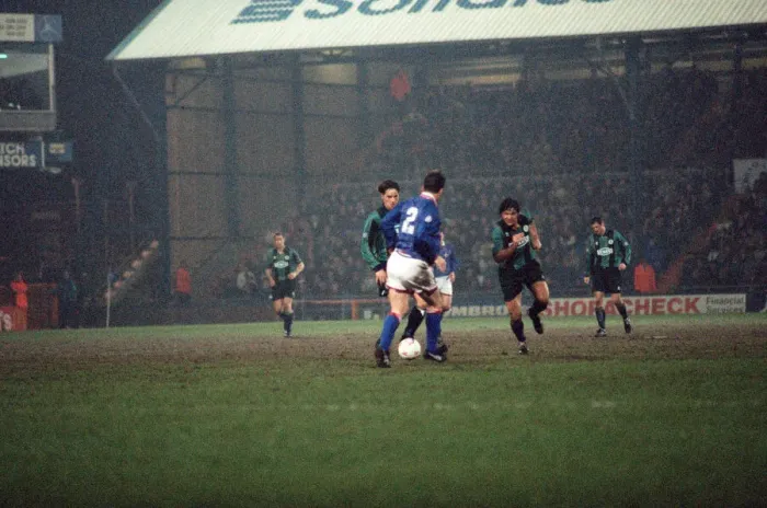 Framed Print : Football League Division 1 match, Oldham 1 - 0 Middlesbrough. 5th April 1995