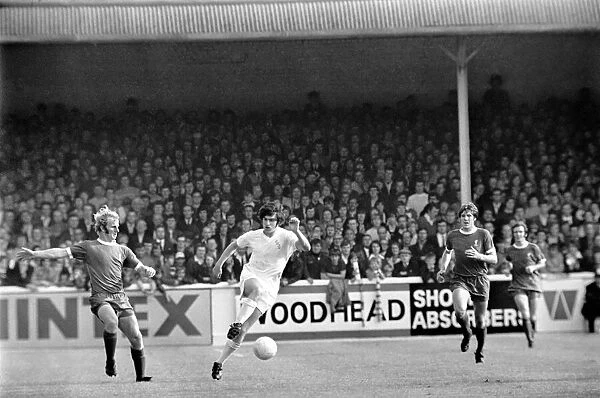 Football: Leeds United (1) v. Liverpool (0). September 1971 71-12020-023