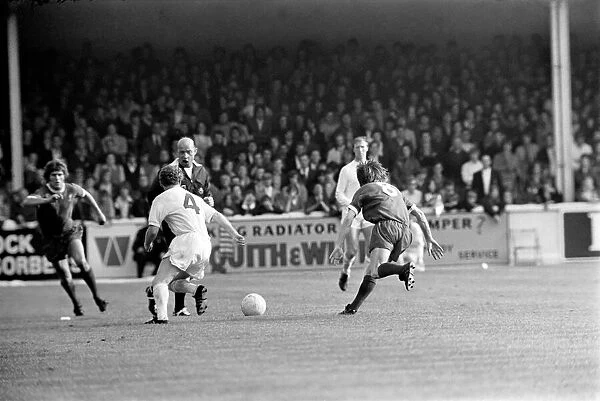 Football: Leeds United (1) v. Liverpool (0). September 1971 71-12020-042