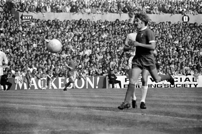 Framed Print : Football: Leeds United (1) v. Liverpool (0). September 1971 71-12020-062 Framed Print : Football: Leeds United (1) v. Liverpool (0). September 1971 71-12020-062