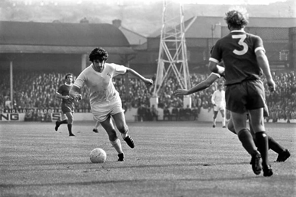 Football: Leeds United (1) v. Liverpool (0). September 1971 71-12020-010