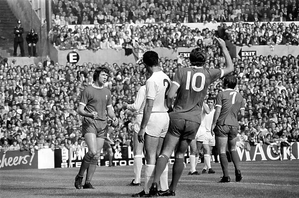 Football: Leeds United (1) v. Liverpool (0). September 1971 71-12020-051