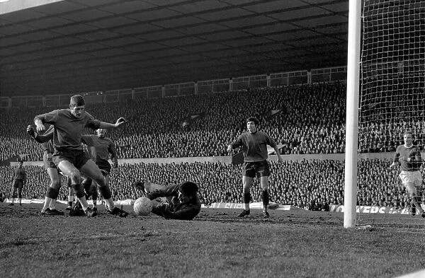 Football. Manchester United v. Crystal Palace. February 1970 70-1635-003