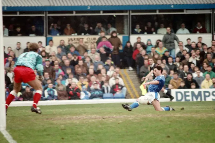 Framed Print : Football match, Birmingham City v Stoke City, final score 1-1, League Division Three Framed Print : Football match, Birmingham City v Stoke City, final score 1-1, League Division Three