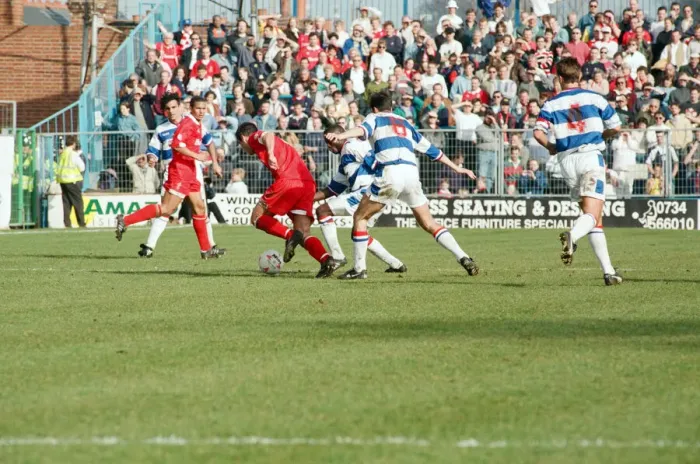 Framed Print : Football match, Reading v Swindon Town. Final score 3-0 to Reading. League Division 1 Framed Print : Football match, Reading v Swindon Town. Final score 3-0 to Reading. League Division 1
