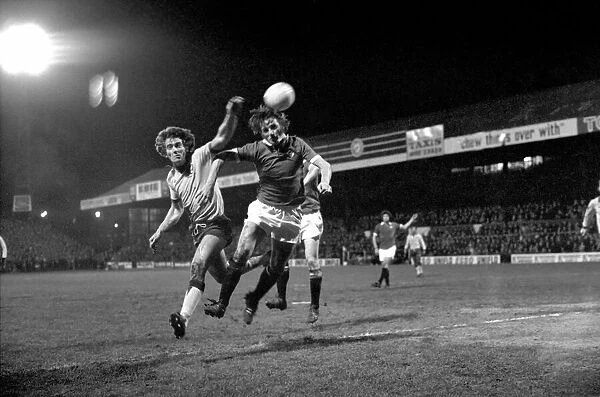 Football: Norwich F. C. (1) v. Manchester United F. C. (0). January 1975 75-00414-026