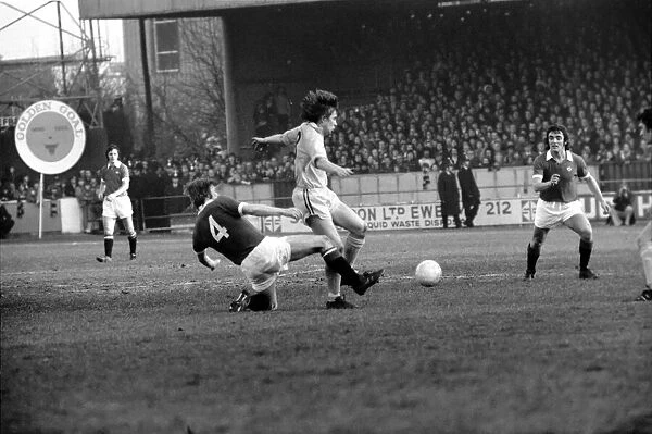 Football: Oxford United vs. Manchester United. February 1975 75-00765-027