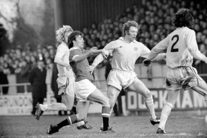 Framed Print : Football: Oxford United vs. Manchester United. February 1975 75-00765-017