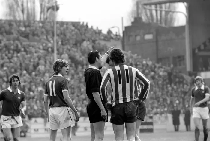 Framed Print : Football: Southampton F. C. vs. Manchester City United F. C. April 1975 75-1785-026