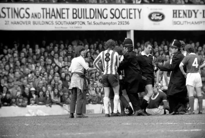 Framed Print : Football: Southampton F. C. vs. Manchester City United F. C. April 1975 75-1785-011