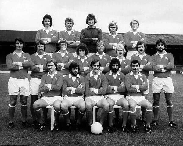 Football Teams Charlton Athletic AUG 1975 Back- BERR