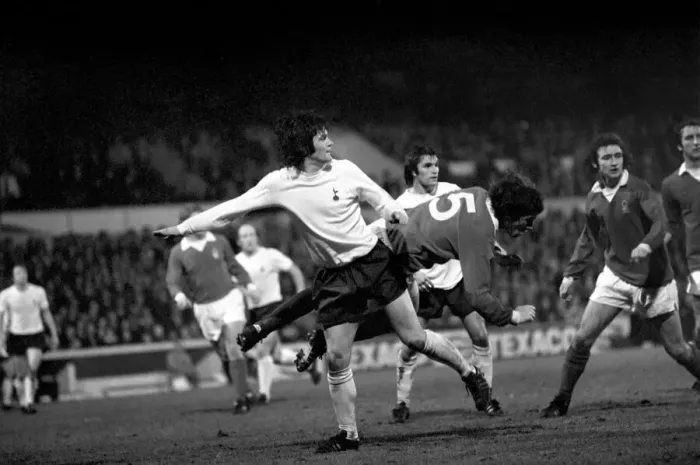 Framed Print : Football: Tottenham Hotspur F. C. vs. Nottingham Forest F. C. January 1975 75-00164-001