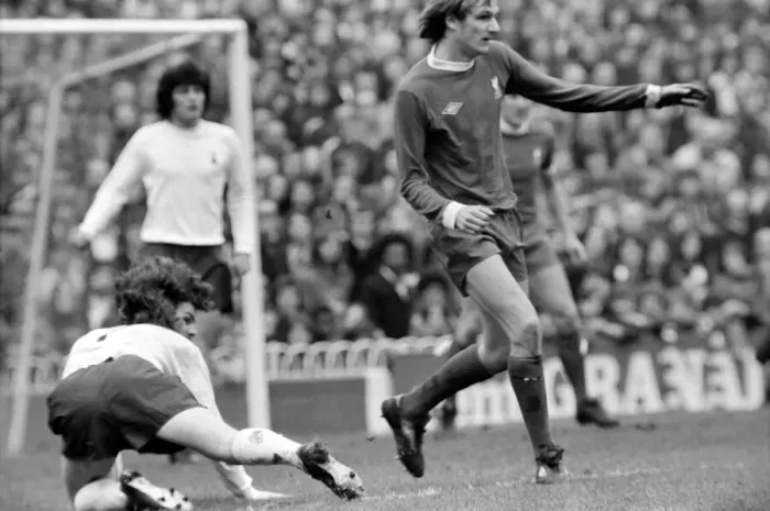 Framed Print : Football: Tottenham Hotspur F. C. vs. Liverpool F. C. March 1975 75-01598-043 Framed Print : Football: Tottenham Hotspur F. C. vs. Liverpool F. C. March 1975 75-01598-043