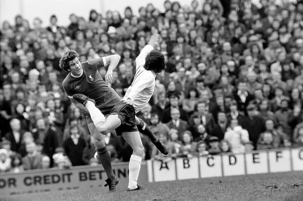 Football: Tottenham Hotspur F. C. vs. Liverpool F. C. March 1975 75-01598-021