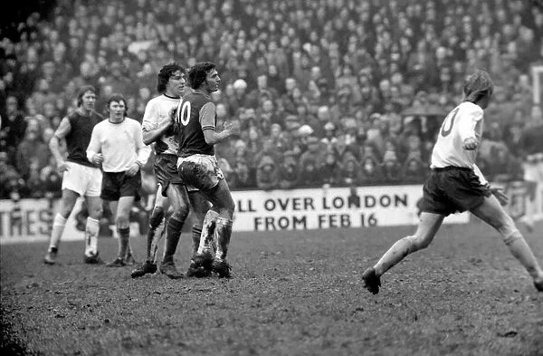 Football: West Ham vs. Burnley F. C. March 1975 75-01462-023