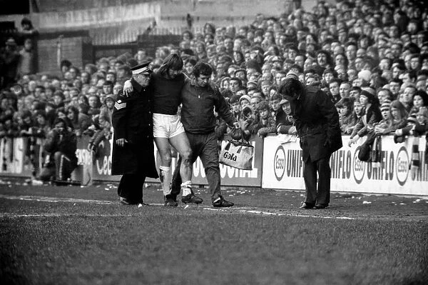 Football: West Ham vs. Burnley F. C. March 1975 75-01462-043