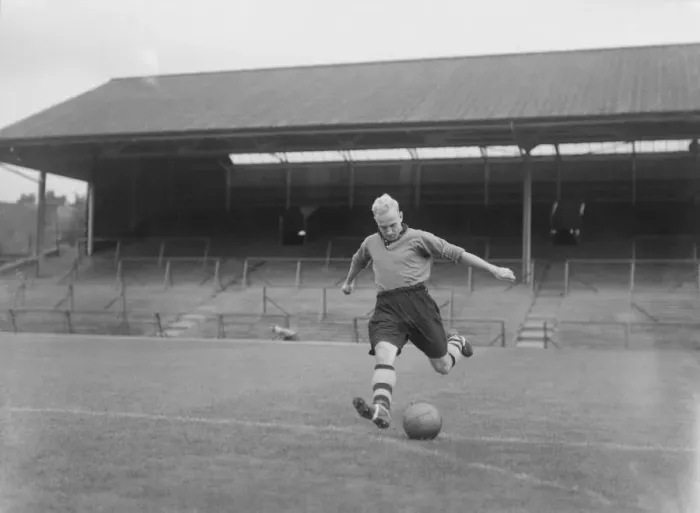 Framed Print : Football Wolverhampton Wanderers 1951 Billy Wright Wolves Framed Print : Football Wolverhampton Wanderers 1951 Billy Wright Wolves