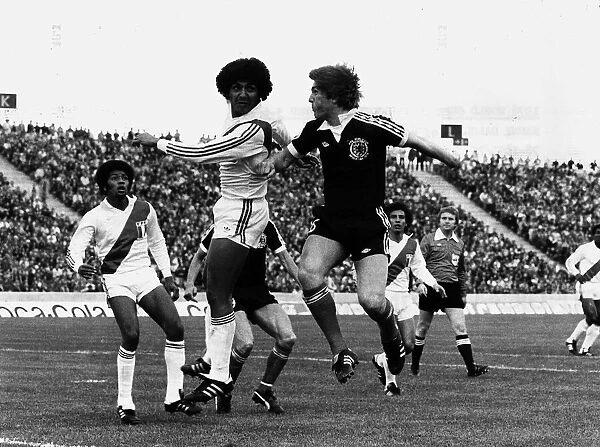 Football World Cup 1978 Peru 3 Scotland 1 in Cordoba Kenny Dalglish (Right