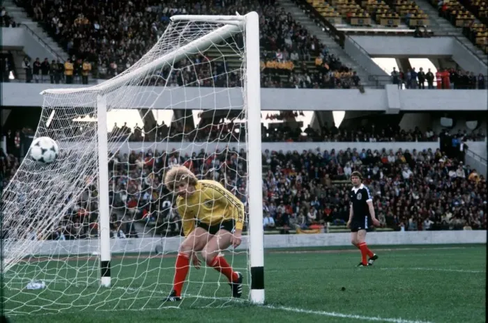 Framed Print : Football World Cup 1978 Peru 3 Scotland 1 in Cordoba Alan Framed Print : Football World Cup 1978 Peru 3 Scotland 1 in Cordoba Alan