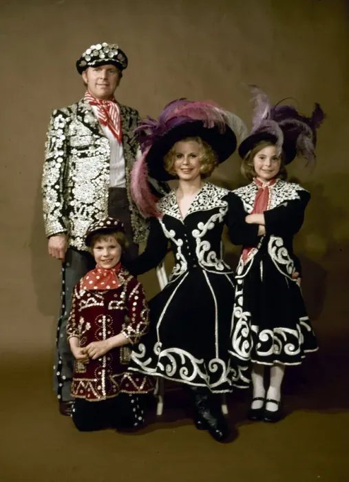 Framed Print : Footballer Bobby Moore and his family dressed as Pearly kings and queens April 1975 Framed Print : Footballer Bobby Moore and his family dressed as Pearly kings and queens April 1975