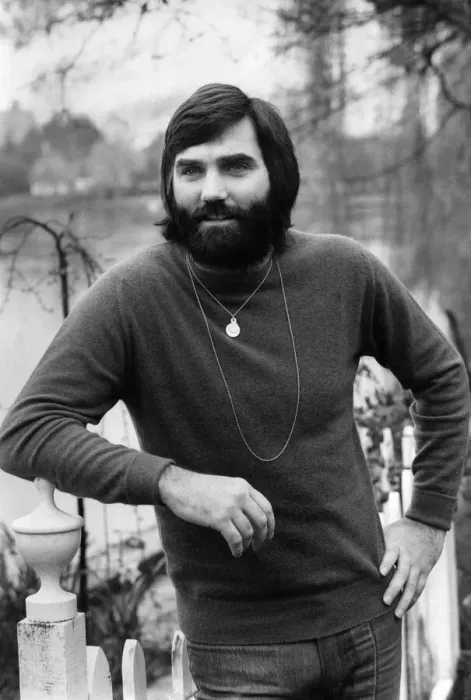 Framed Print : Footballer George Best at the Bray home of Michael Parkinson Framed Print : Footballer George Best at the Bray home of Michael Parkinson