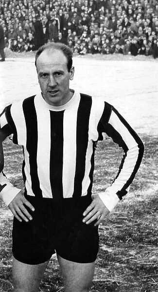 Footballer Jim Iley, circa 1965