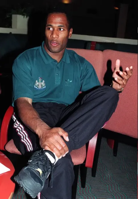 Framed Print : Footballer Les Ferdinand during his interview with Daily Mirrors Harry Harris Framed Print : Footballer Les Ferdinand during his interview with Daily Mirrors Harry Harris