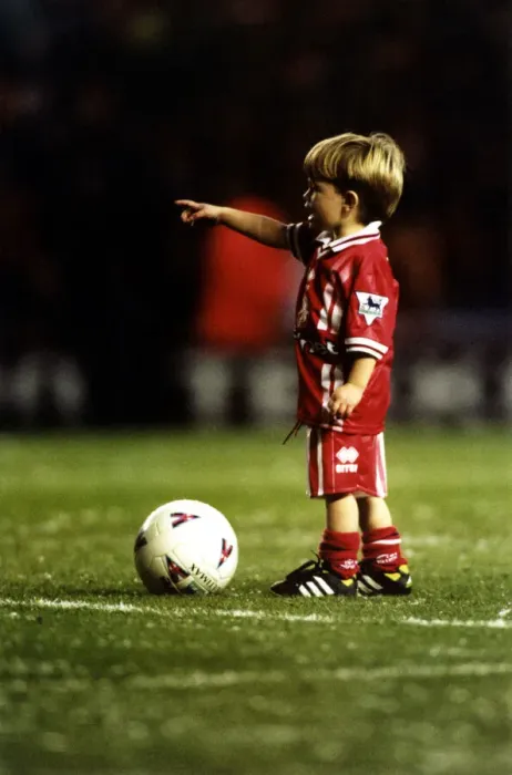 Framed Print : Footballer Paul Gascoigne - Gazza Like father like son - three-year-old Regan