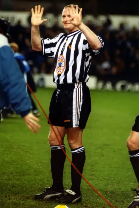 Framed Print : Footballer Paul Gascoigne - Gazza Paul Gascoigne turns out in a Newcastle United Framed Print : Footballer Paul Gascoigne - Gazza Paul Gascoigne turns out in a Newcastle United
