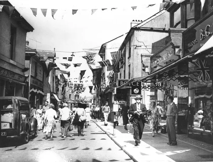 Framed Print : Fore Steet, Brixham, July 1958 Framed Print : Fore Steet, Brixham, July 1958