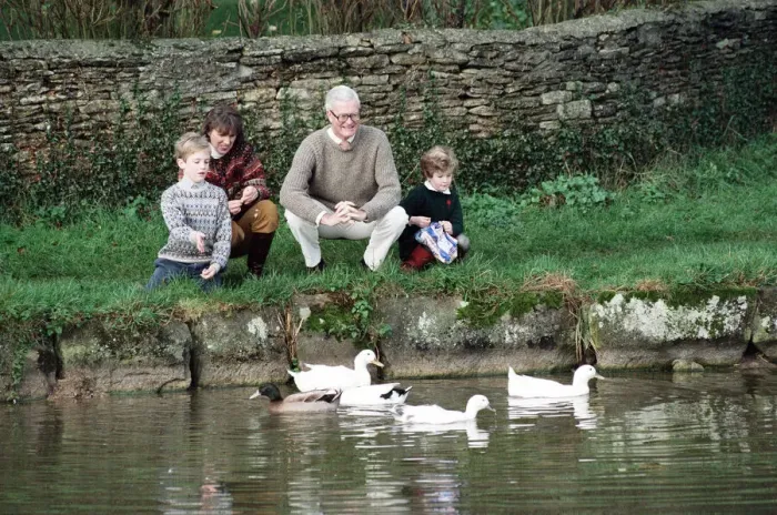 Framed Print : Foreign Secretary Douglas Hurd with his wife Judy and their children. 24th November 1990