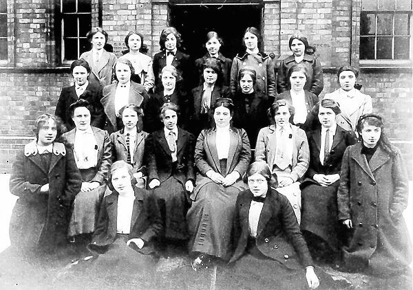 Six formers of Church High School in Newcastle, 1913