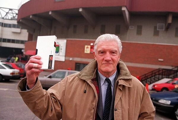 Bill Foulkes ex Manchester United player January 1998 leaves Old Trafford with a